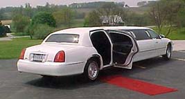 Let The Limousine Servicechauffeur your wedding